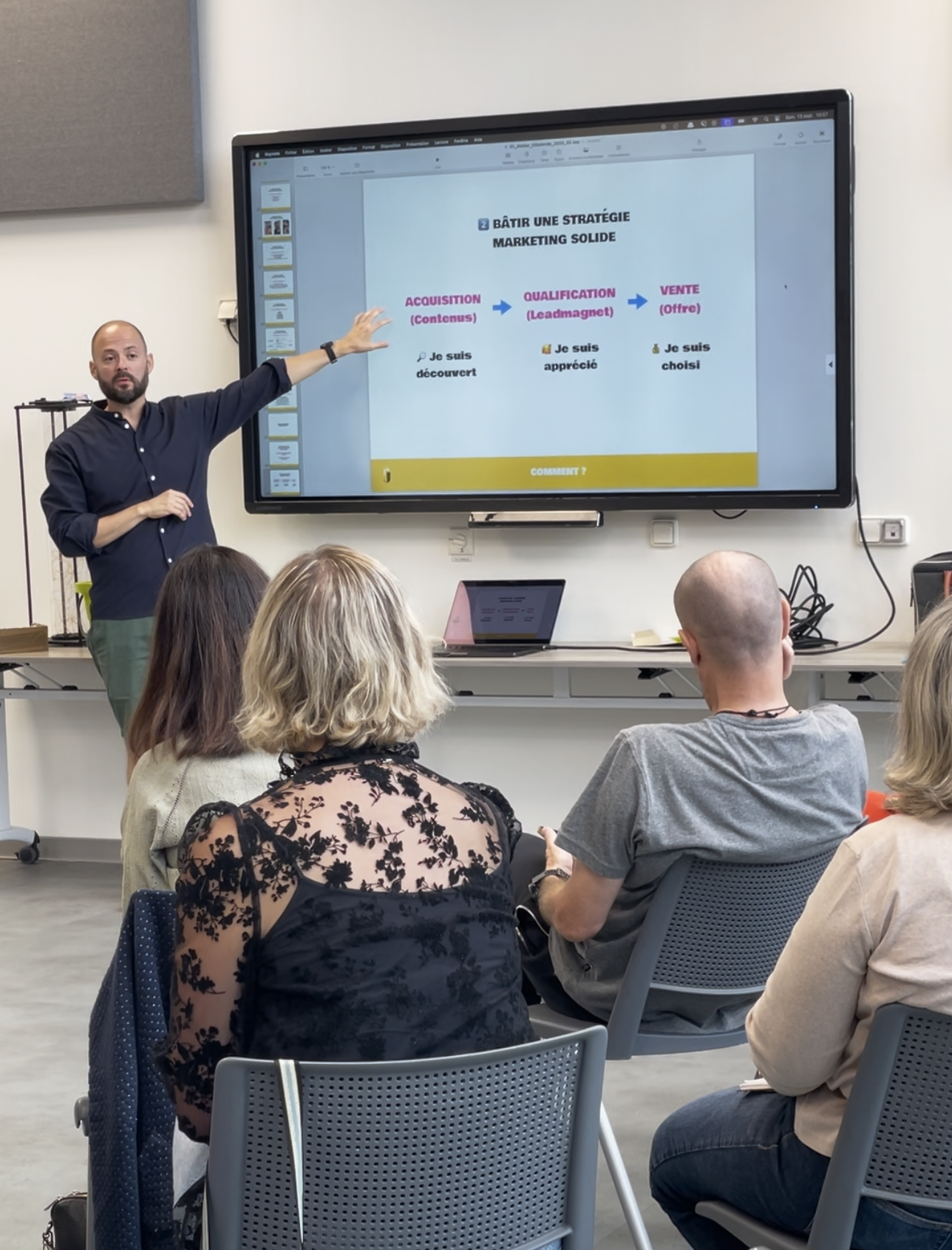 Julien Badoil en formation marketing